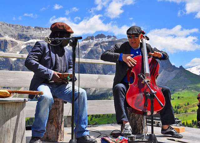 Auch heuer finden viele Konzerte wieder vor imposanten Südtiroler Naturkulissen statt, Foto: SJF
