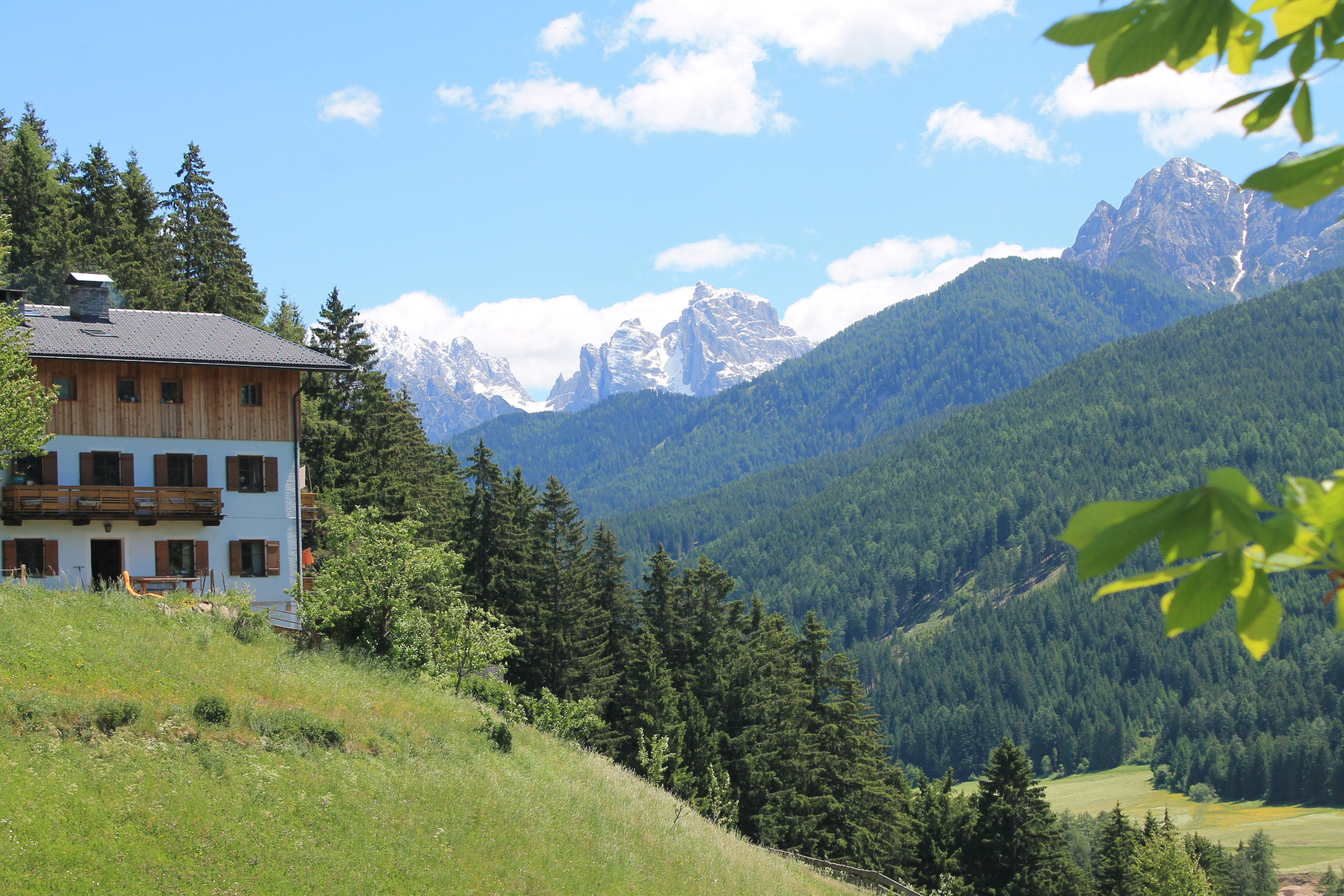 Auf Südtirols Bauernhöfen wie dem Untersteinhof im oberen Pustertal können Gäste authentische Wellnessbehandlungen genießen, Foto: Heiner Sieger