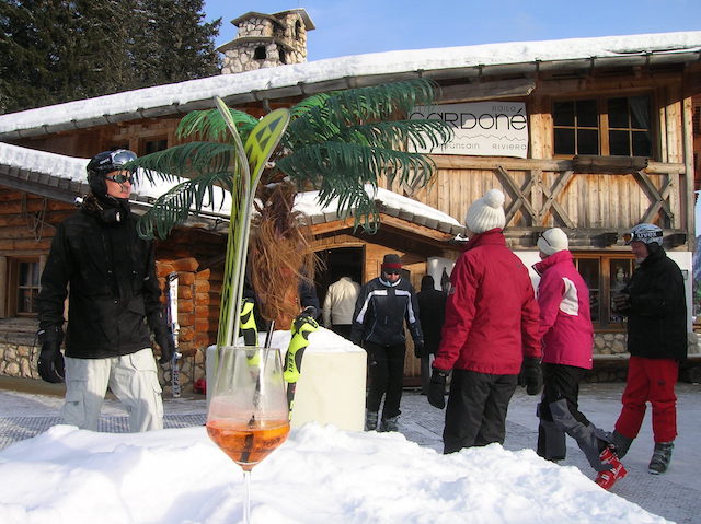 Baita Gardoné - einer der schönsten Hütten der Dolomiten, Foto: Heiner Sieger